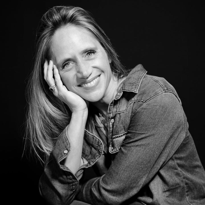 AKU MENGHAMPIRI SEBUAH MISTERI. A.C.