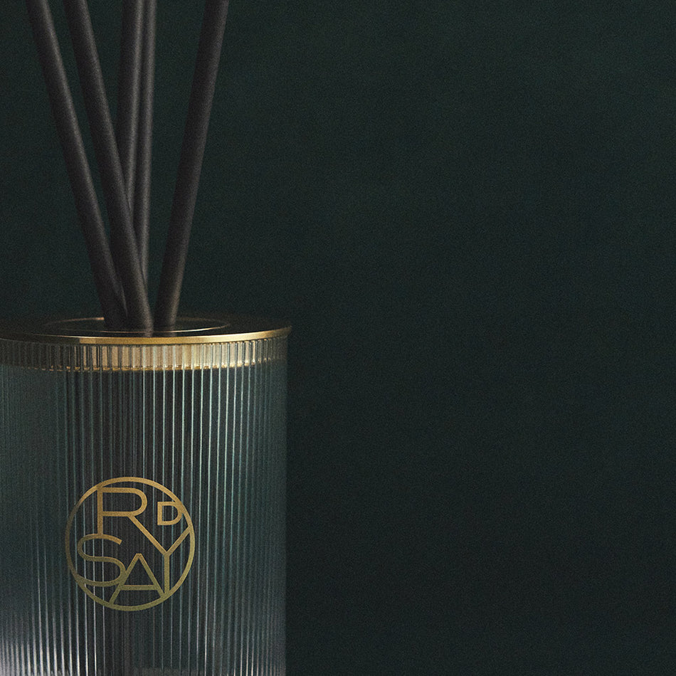 Penyebar (Aroma) Stik Rotan